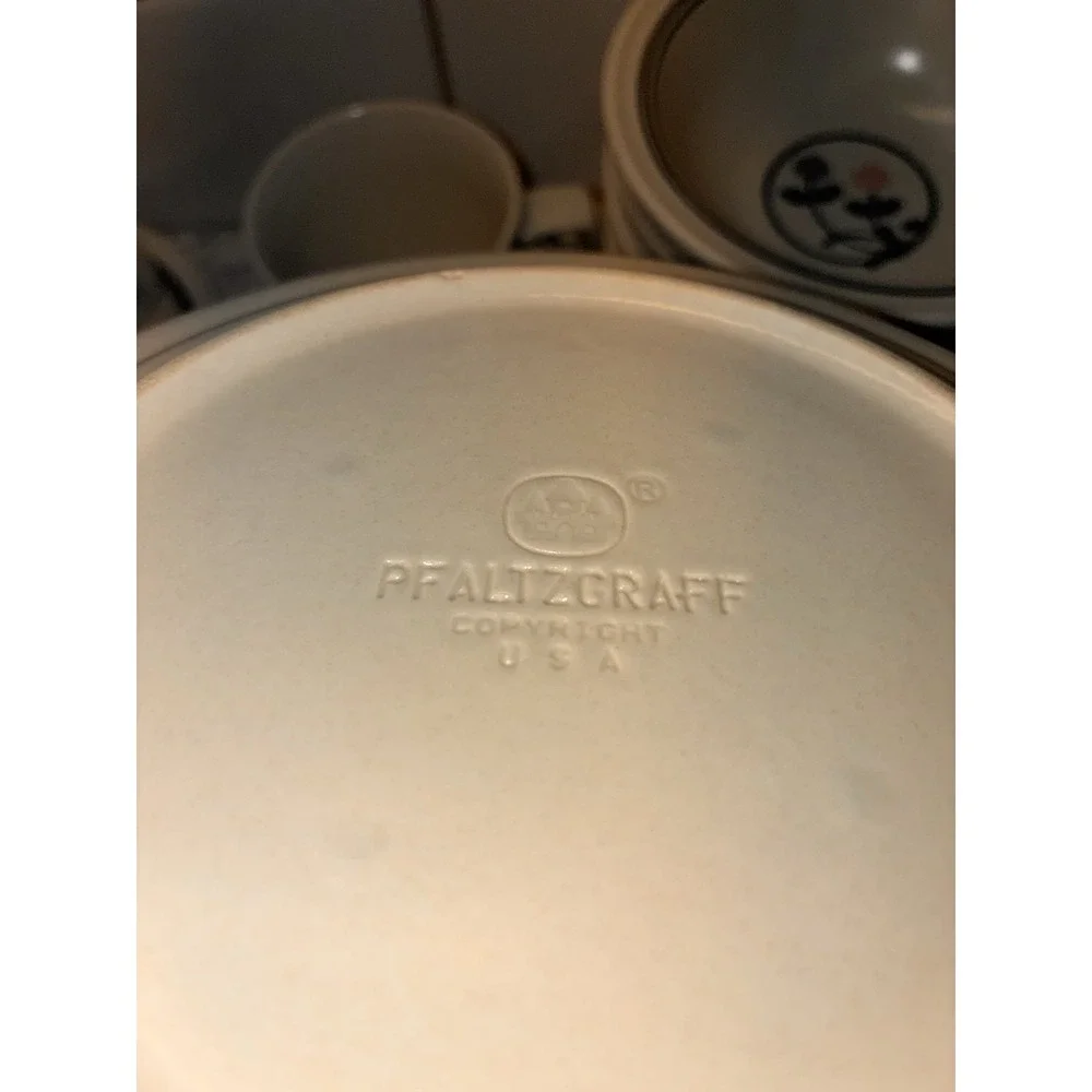 Pfaltzgraff Tea Rose Floral Stoneware 8 Cups & 6 Saucers, 6 Bowls, 10‎ Plates